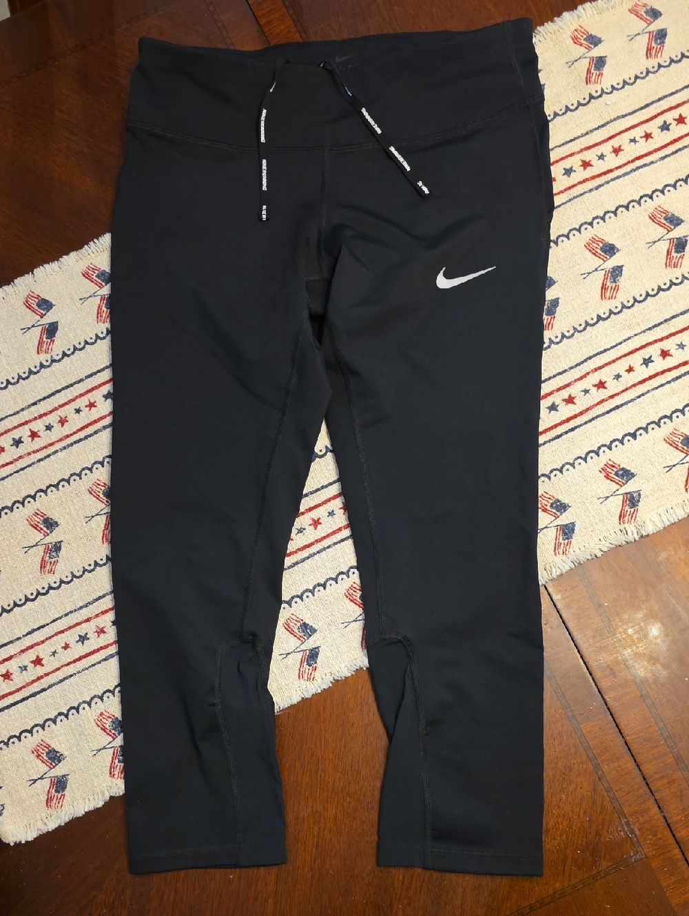 Nike Black Womens Capri Leggings with White Swoosh